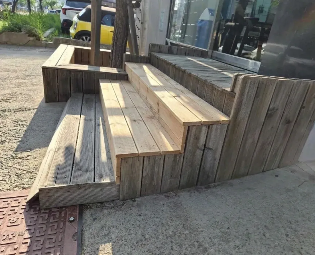 경기 용인시 노후 원목 데크보수 시공 후